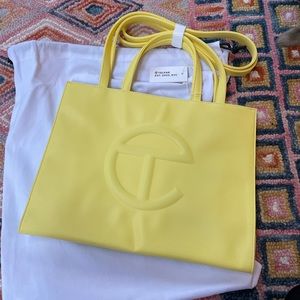 Telfar medium shopping bag in margarine